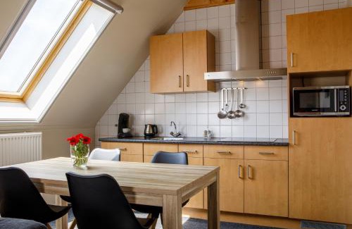 Goudriaan Apartment | Explore Studio Het Groene Wout - Rated 9.2/10 with Kitchen