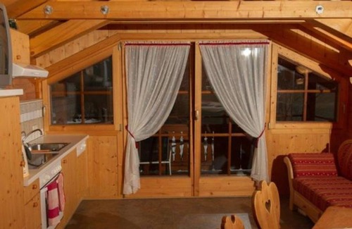 Faistenau Apartment | Cozy Studio HINTERSEE - Family and Pet Friendly Retreat