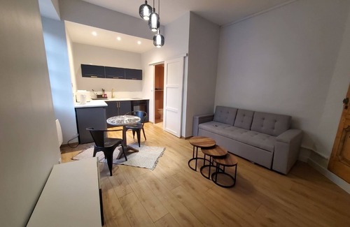 Le Puy-en-Velay Apartment | Cozy Studio in the Heart of Le Puy-en-Velay