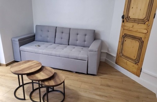 Le Puy-en-Velay Apartment | Cozy Studio in the Heart of Le Puy-en-Velay