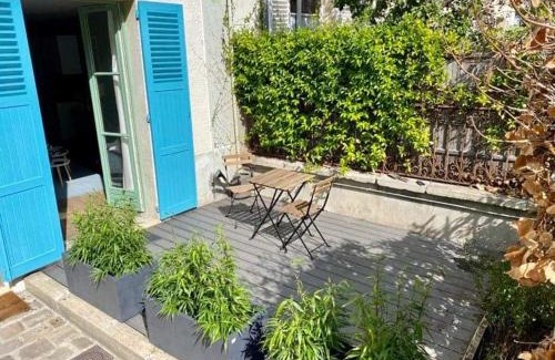 Saint-Germain-en-Laye Apartment | Charming Studio in Central Saint Germain en Laye