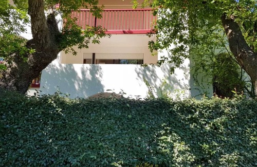 Ciboure Apartment | Inviting Studio with Pool, Steps from the Beach Oasis