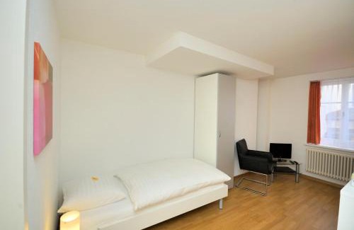 Old Town Apartment | Prime Location at PABS Résidences - Top Rated Stay Experience