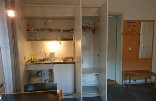 Meiningen Apartment | Stylish Studio Near Theaters - Family-Friendly Retreat