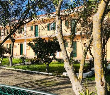 Roda Apartment | Cozy Studio in Banos with Shared Pool Access