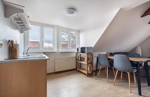 Muritz Apartment | Cozy Studio Retreat in Buchholz by Lake Müritz