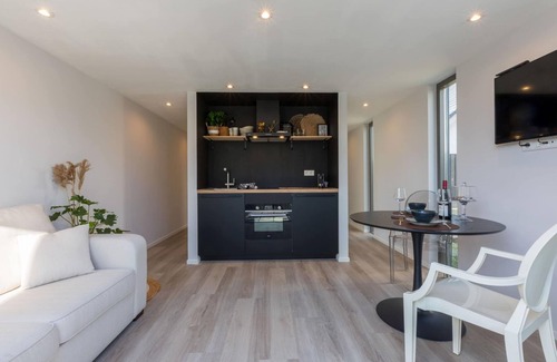 Domburg House | Cozy Holiday Home in the Heart of Seaside Resort
