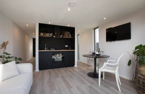 Domburg House | Cozy Holiday Home in the Heart of Seaside Resort