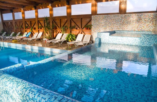 Banya Apartment | Cozy Studio at Seven Seasons Bansko with Pool & Pet Options