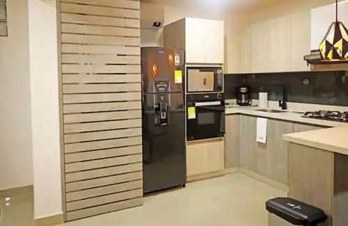 Suramericana Apartment | Comfortable Studio in Laureles Estadio with Spa & Kitchen