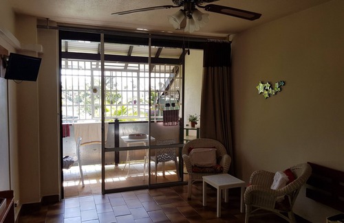 Bas du Fort Apartment | Beachside Studio in Le Gosier with Ocean View & Breakfast
