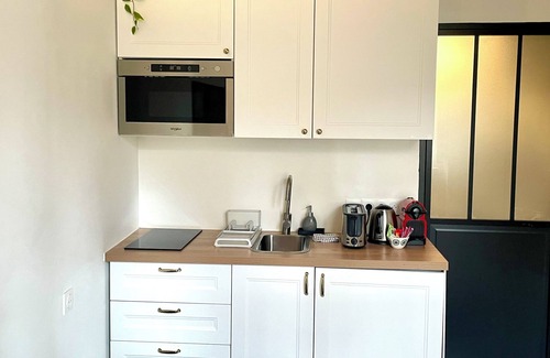 Marly-le-Roi Apartment | Modern Studio in Marly-le-Roi with Family-Friendly Amenities