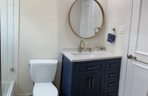 The Villages Apartment | Cozy Garage Studio Apartment in Memorial-Uptown Area