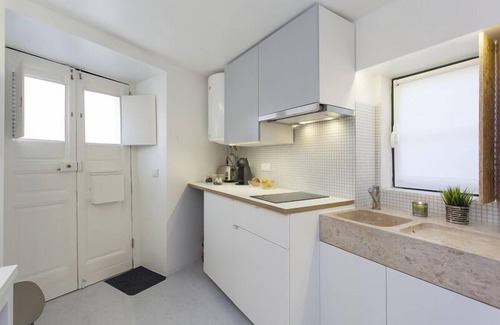 Socorro Apartment | Studio in Mouraria´s heart- Downtown Castle