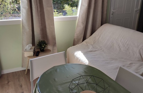 Oyonnax Apartment | Immaculate Studio with Terrace in Prime Location, Rated 10/10