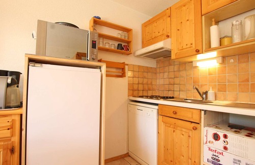 Saint-Chaffrey Apartment | Comfortable Saint-Chaffrey Studio for 4 with Spa Access