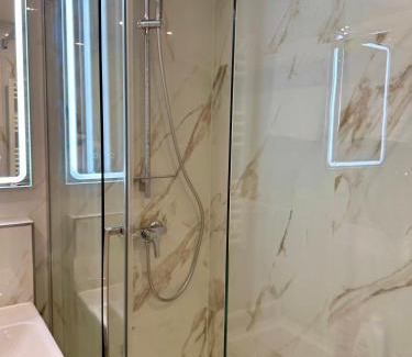 Horgen District Apartment | Convenient Studio Near Zurich with Family and Pet Amenities