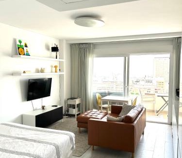 Alicante Apartment | Oceanfront Studio with City & Sea Views - Rated 10/10