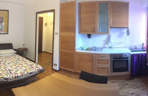 Castelletto Apartment | Idyllic Studio Retreat with Kitchen in Genoa's Heights