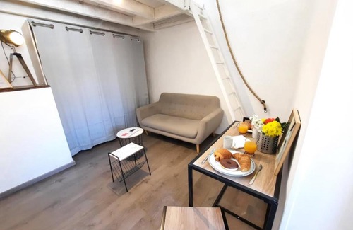 Faubourg Apartment | Central Studio in Nimes with Top Guest Reviews