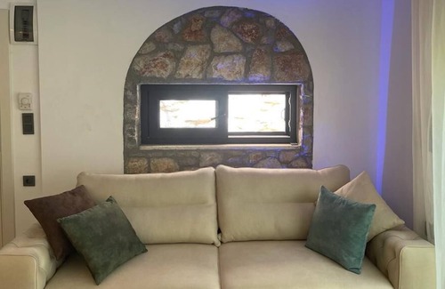 Datca City Center Apartment | Cozy Studio Retreat in Datca with Private Entrance
