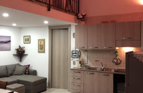 Torre Annunziata Apartment | Historic Studio with Ocean View in Torre Annunziata