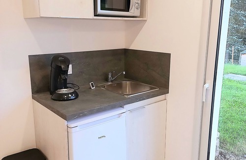 Lamure-sur-Azergues Apartment | Studio Indépendant au Cœur du Beaujolais Vert