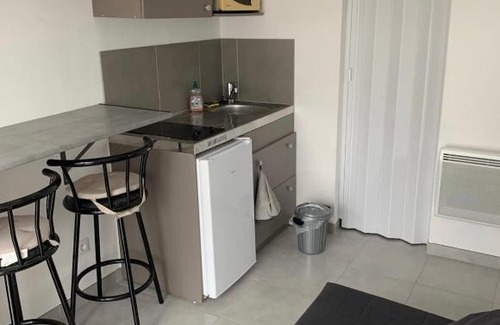 Carnoules Apartment | Inviting Studio with Pool and Oceanfront Views