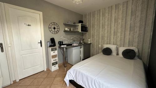 Vidauban House | Cozy Independent Studio with Pool & Jacuzzi Near Ocean