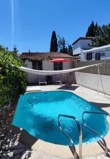 Toulon Bed & Breakfast | Independently Yours: Guest Rated 10/10 with Pool Access