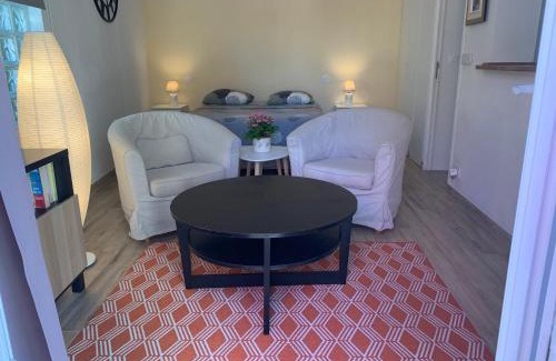 Cap-d'Antibes House | Oceanfront Studio: Walk to Beach, Rated 9.3 by Guests