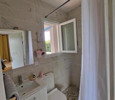Brax Bed & Breakfast | Cozy Independent Studio Near Walygator - Child Friendly Stay
