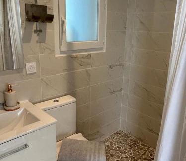 Brax Bed & Breakfast | Cozy Independent Studio Near Walygator - Child Friendly Stay