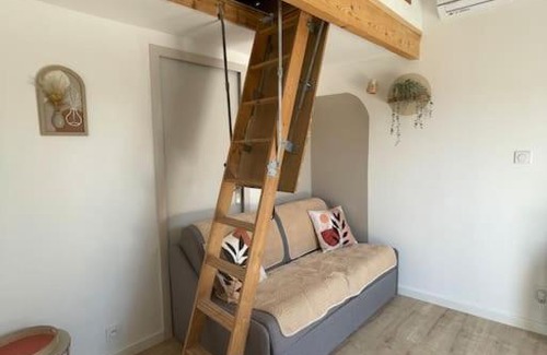 Le Bosc Apartment | Independent Studio Near Salagou - Family Friendly Getaway