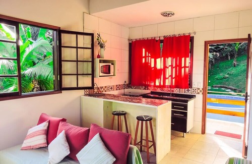 Tenorio Apartment | Nature-Infused Studio Retreat in Vermelhinha do Centro