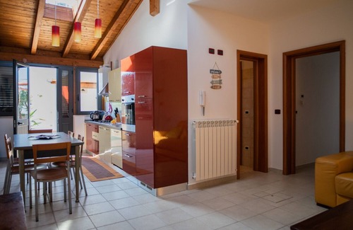 Lendinuso Villa | Bright Ocean View Studio with Pool and Family Amenities