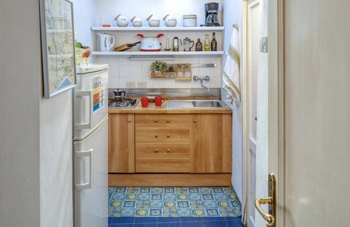Levanto Apartment | Pet-Friendly Studio Ivana: Ideal Retreat Steps from Beach