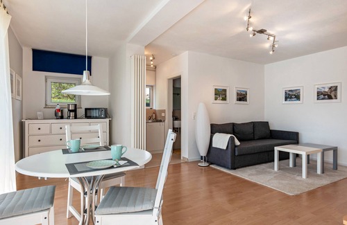 Rauhenbretzingen Apartment | Studio 'Jagst' with Shared Terrace and Wi-Fi