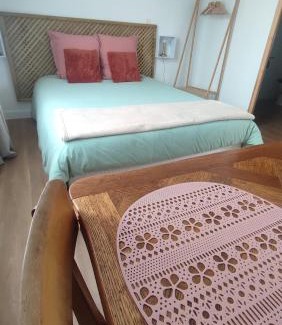 Saint-Jean-de-Daye Apartment | Top-Rated Studio Jardin in St. Jean de Daye Awaits You
