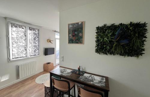 Lorient Apartment | Discover Studio Jungle - Hype Centre Lorient, Rated 9.3/10