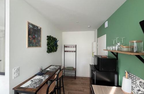 Lorient Apartment | Discover Studio Jungle - Hype Centre Lorient, Rated 9.3/10