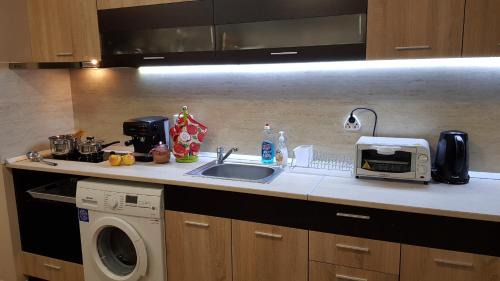 Kazanlak Apartment | Guest Rated 10/10: Studio Kamelia with Hot Tub & Breakfast