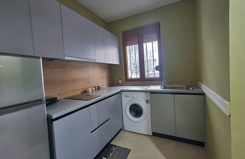 Tirana Apartment | Studio/kuzhine e vecuar prane qendres