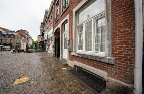 Spa House | Inviting Studio L'Épicurien: Family-Friendly Getaway