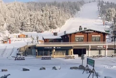 Pyrenees 2000 Apartment | Premier Studio La Poule au Pot: Ski-In, Family-Friendly Stay