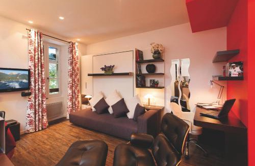 Menthon-Saint-Bernard Apartment | Elegant Studio La Savoyarde - Vision Luxe, Guest Rated 9.8