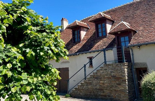 Pouligny-Notre-Dame Apartment | Oceanfront Studio Le Gachet - Guest Rated 8.9/10