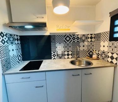Saint-Benoit Apartment | Cozy STUDIO Le vent qui chuchote - Rated 8.7/10 by Guests