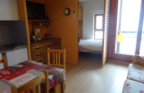 Arc-2000 Apartment | Cozy Studio Les Arcs 2000 with Pet-Friendly Amenities