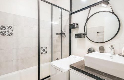 La Richardais Apartment | Studio Les Balcons de la Rance-2 by Interhome